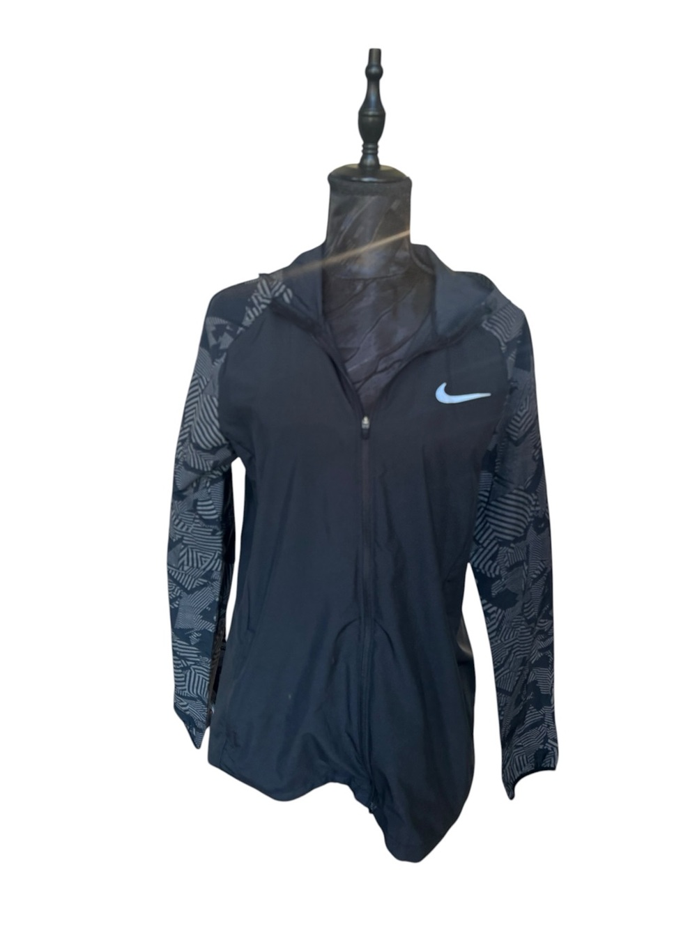 Nike Essential Flash Reflective Hooded Running Jacket Size M